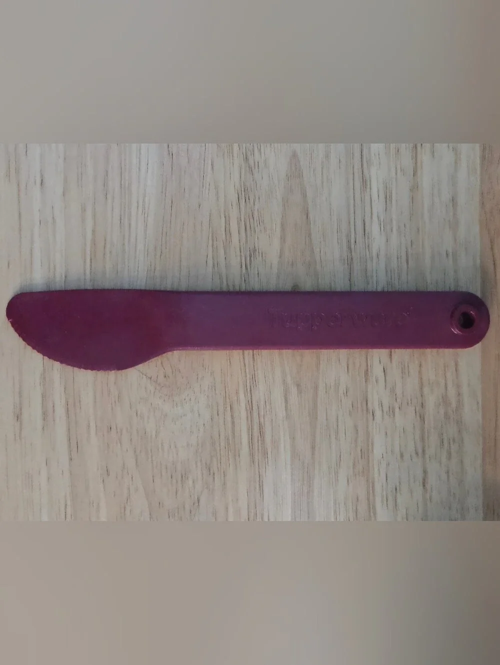 TUPPERWARE CUTLERY SET IN CASE